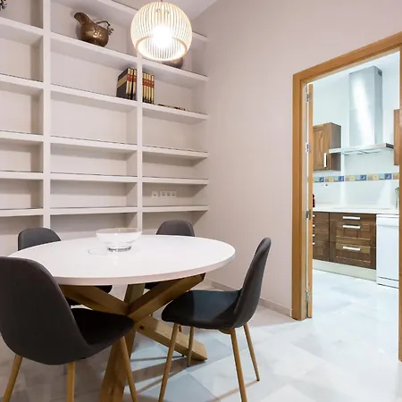 Bonito En Planta Primera Apartamento